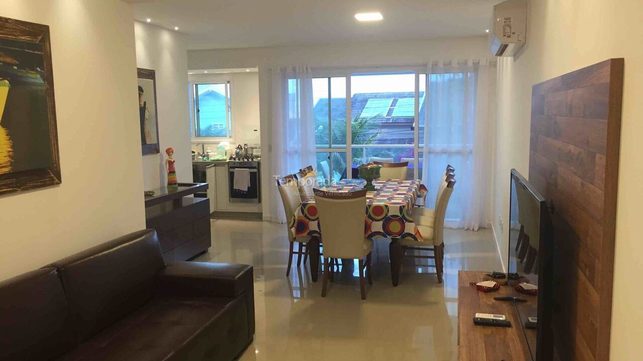 Casa para aluguel de temporada em Bombinhas (Canto Grande)