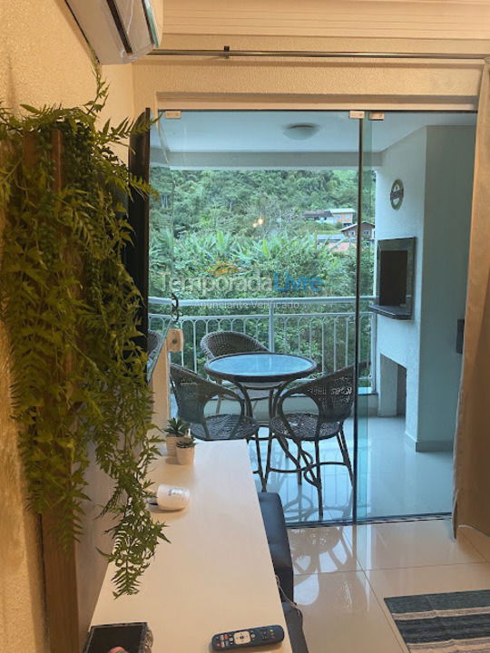 Apartamento para aluguel de temporada em Bombinhas (Praia de Bombas)