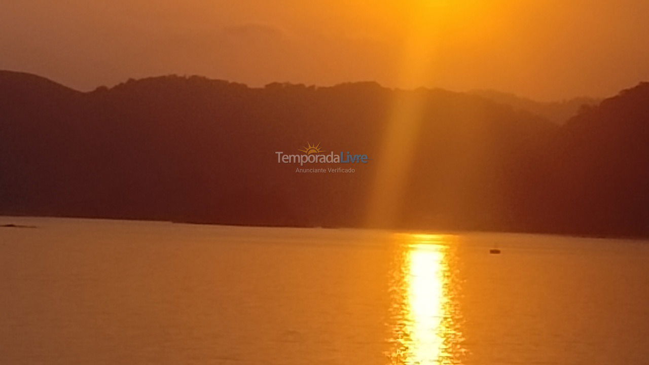 Apartamento para alquiler de vacaciones em Angra dos Reis (Praia da Biscaia)