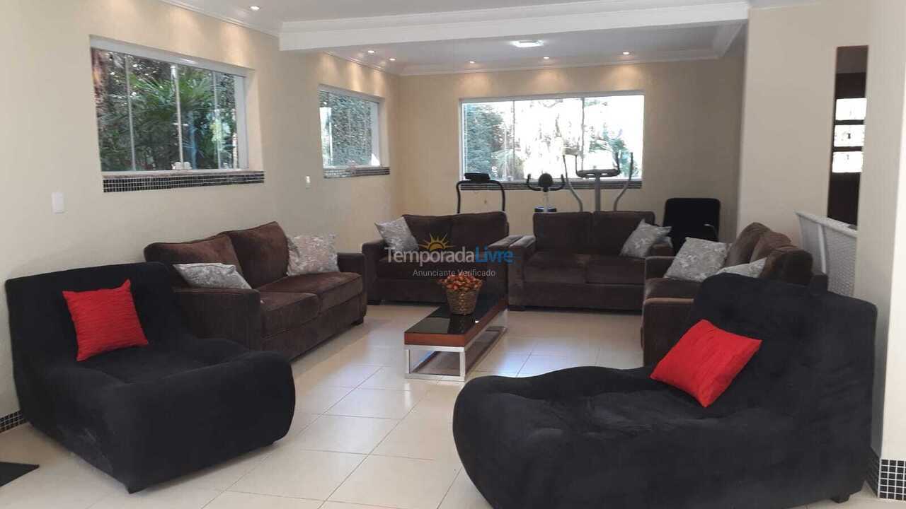 Chácara / sítio para aluguel de temporada em Mairiporã (Jardim Cinco Lagos)