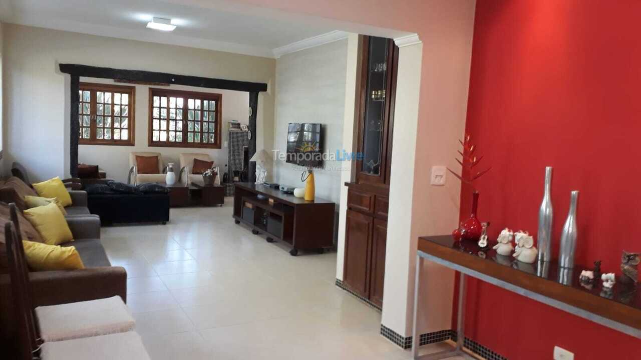 Chácara / sítio para aluguel de temporada em Mairiporã (Jardim Cinco Lagos)
