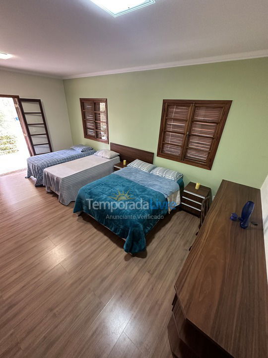 Chácara / sítio para aluguel de temporada em Mairiporã (Jardim Cinco Lagos)