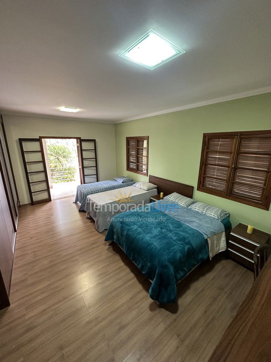 Chácara / sítio para aluguel de temporada em Mairiporã (Jardim Cinco Lagos)