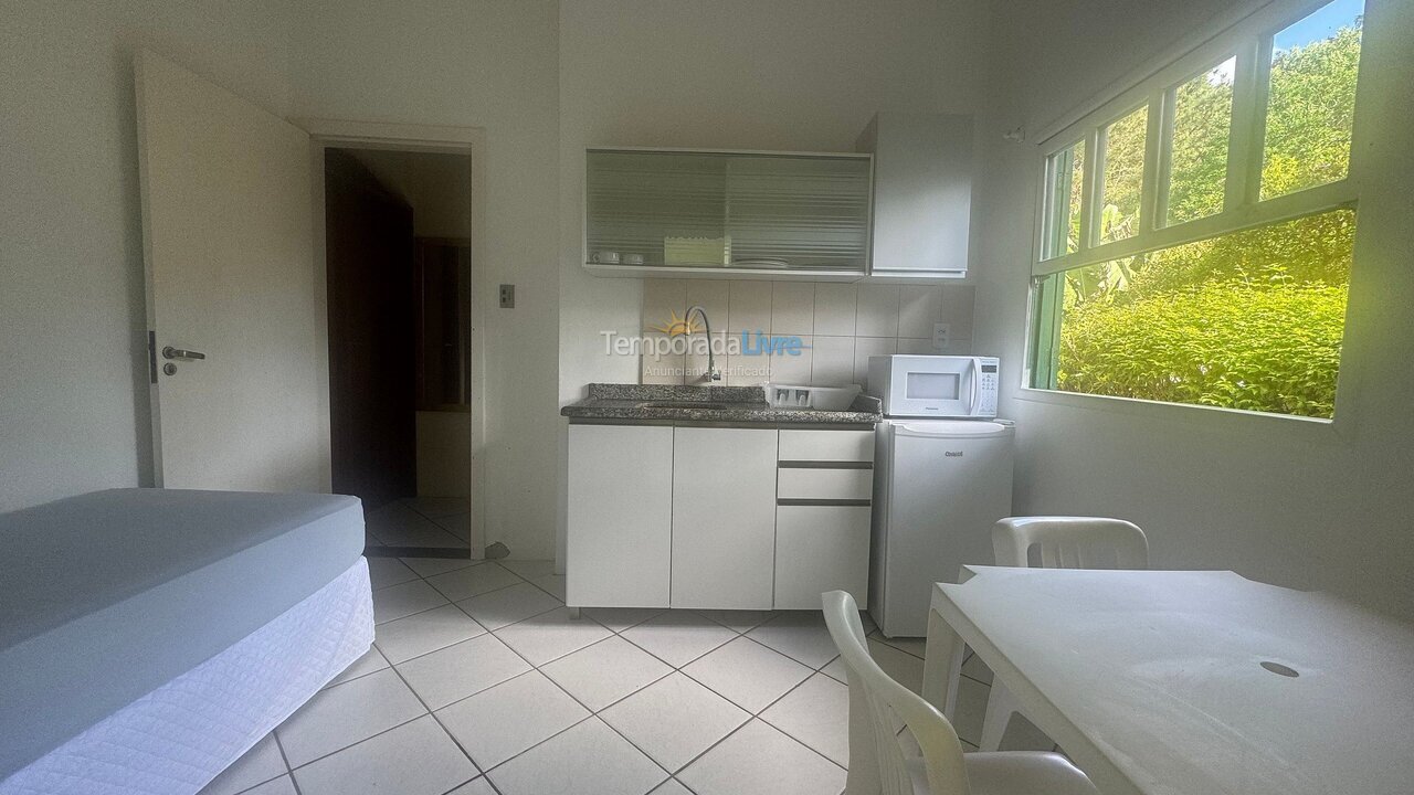 Apartamento para aluguel de temporada em Florianópolis (Jurere Tradicional)