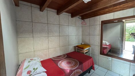 Casa de una habitación para hasta 3 personas, centro a lo largo de Beira Mar Norte, y...