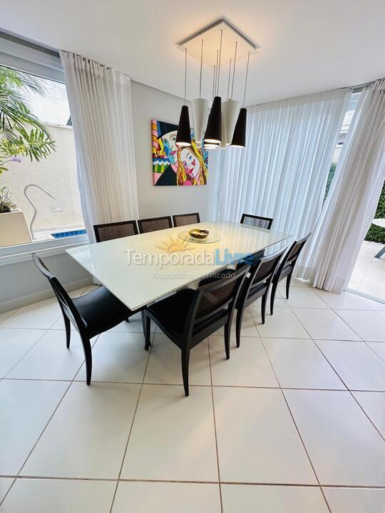 Casa para aluguel de temporada em São Sebastião (Juquehy)