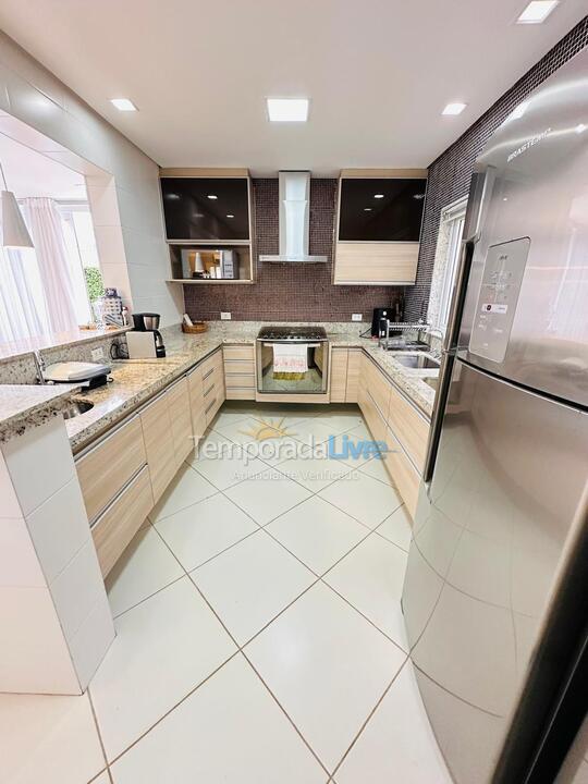 Casa para aluguel de temporada em São Sebastião (Juquehy)