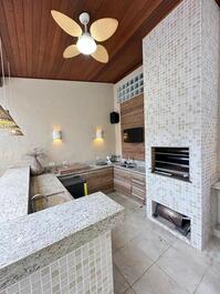 Belíssima casa de condomínio disponível para locação!