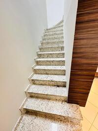 Belíssima casa de condomínio disponível para locação!