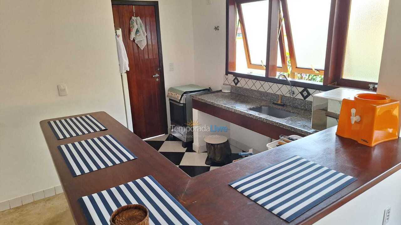 Casa para aluguel de temporada em São Sebastião (Camburi)