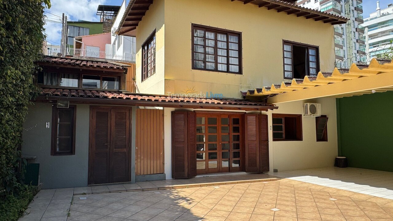 Apartamento para aluguel de temporada em Florianópolis (Centro)