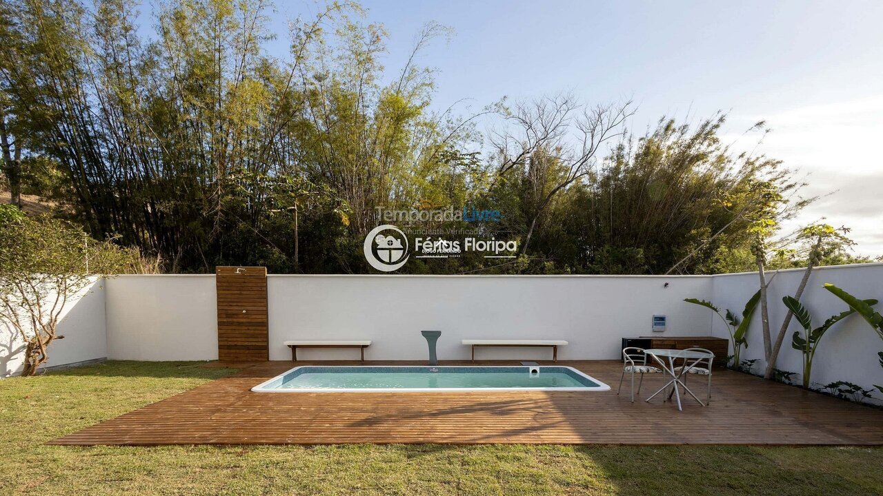 Casa para aluguel de temporada em Florianópolis (Rio Tavares)