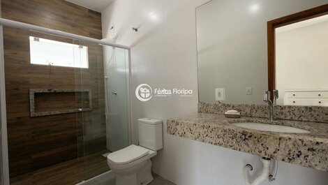 Casa com Piscina apenas à 5 minutos da Praia