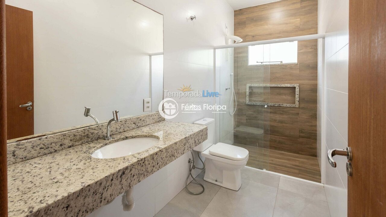 Casa para aluguel de temporada em Florianópolis (Rio Tavares)