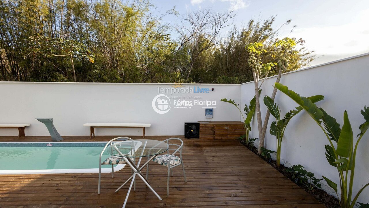 Casa para aluguel de temporada em Florianópolis (Rio Tavares)