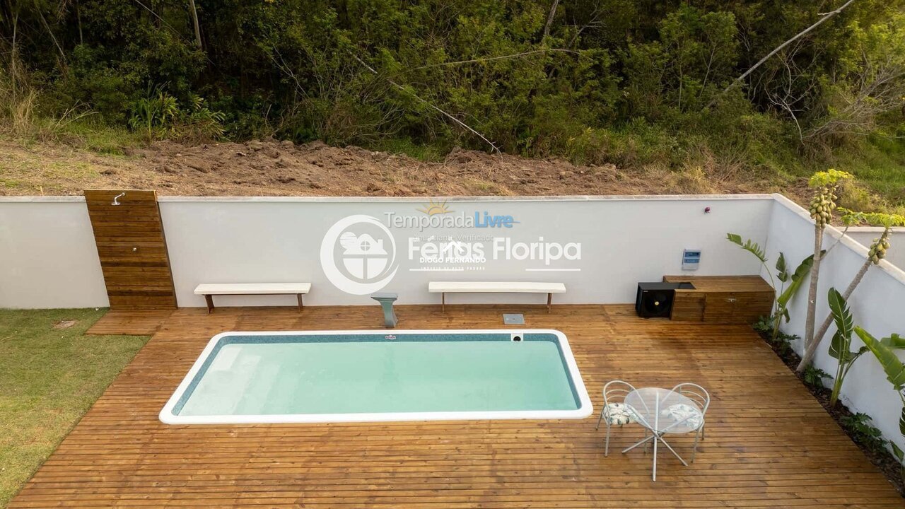 Casa para aluguel de temporada em Florianópolis (Rio Tavares)