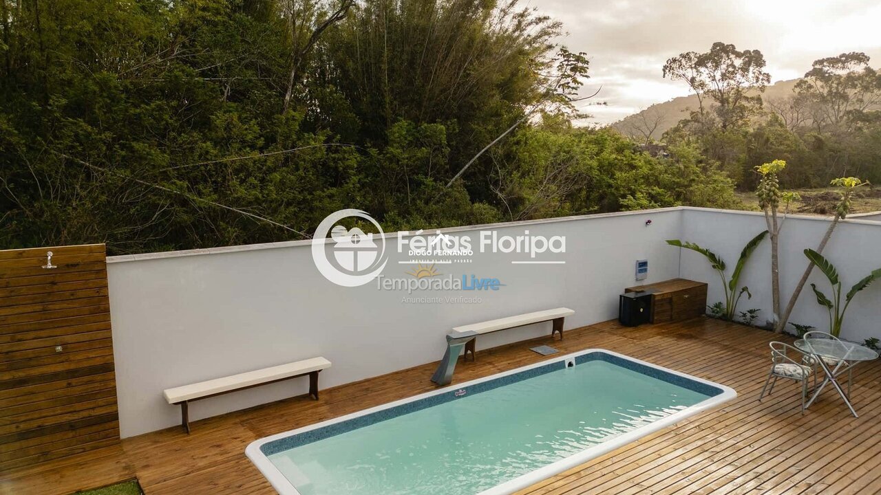 Casa para aluguel de temporada em Florianópolis (Rio Tavares)