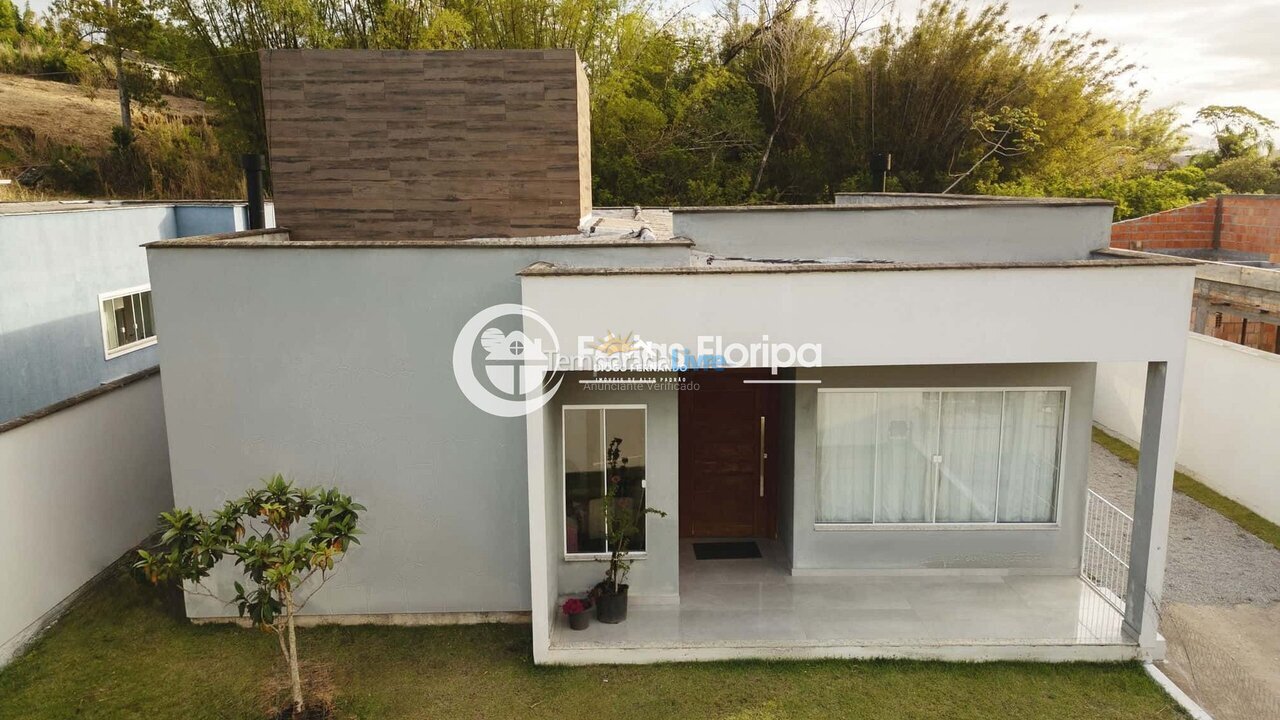 Casa para aluguel de temporada em Florianópolis (Rio Tavares)