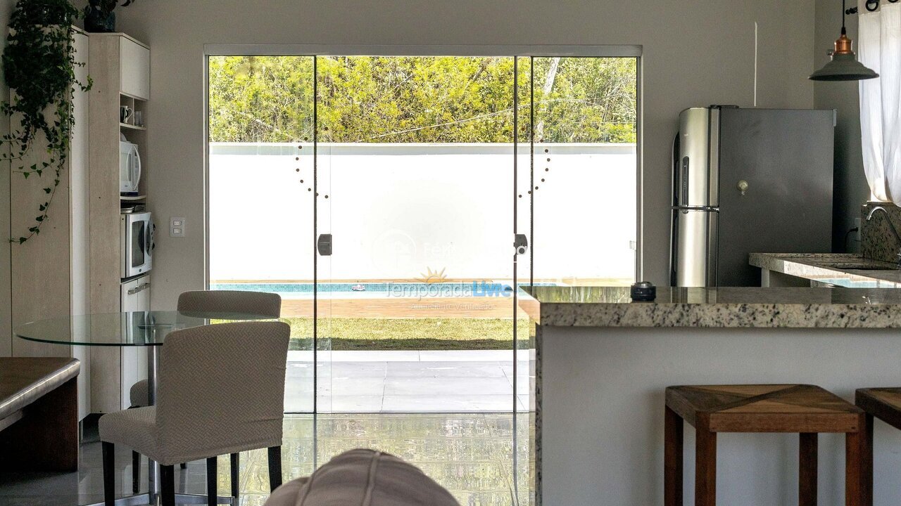Casa para aluguel de temporada em Florianópolis (Rio Tavares)