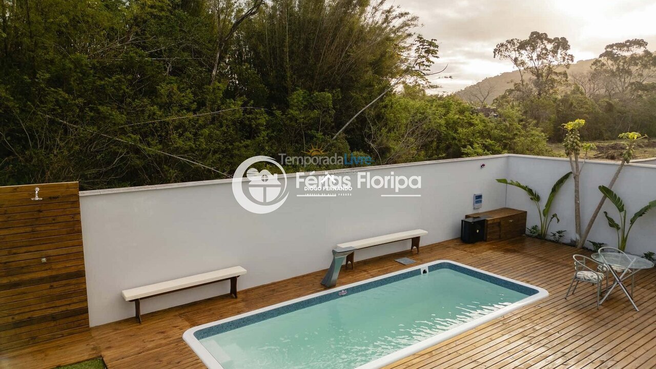 Casa para aluguel de temporada em Florianópolis (Rio Tavares)