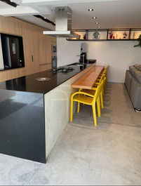 Apartamento moderno en Guarujá: comodidad y seguridad