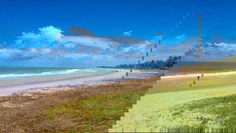 Casa de 6 habitaciones, Condominio Paraiso a 30 metros de la playa