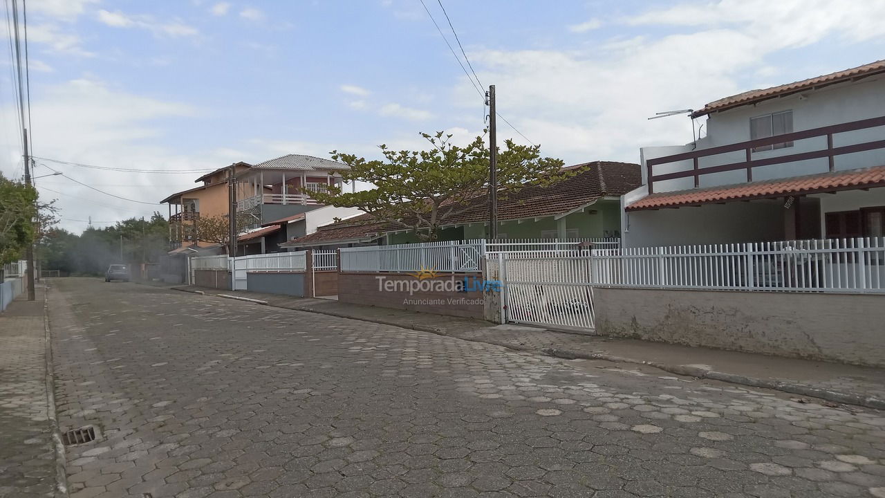 Casa para alquiler de vacaciones em São Francisco do Sul (Enseada)