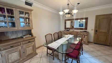 FUNCTIONAL APARTMENT FOR NEW YEAR'S EVE