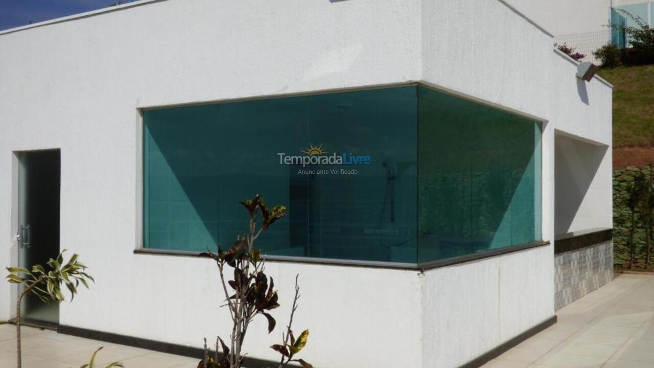 Casa para aluguel de temporada em Capitólio (Escarpas do Lago)