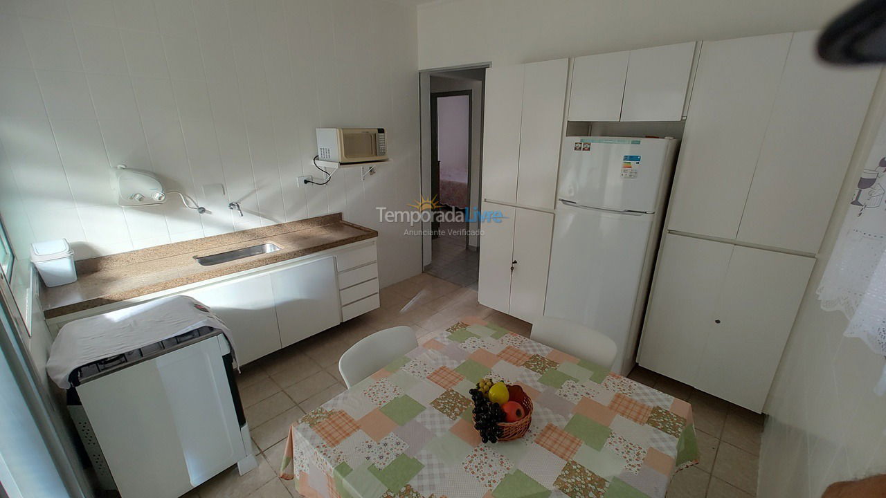 Apartamento para aluguel de temporada em Guarujá (Balneário Cidade Atlântica Guarujá)