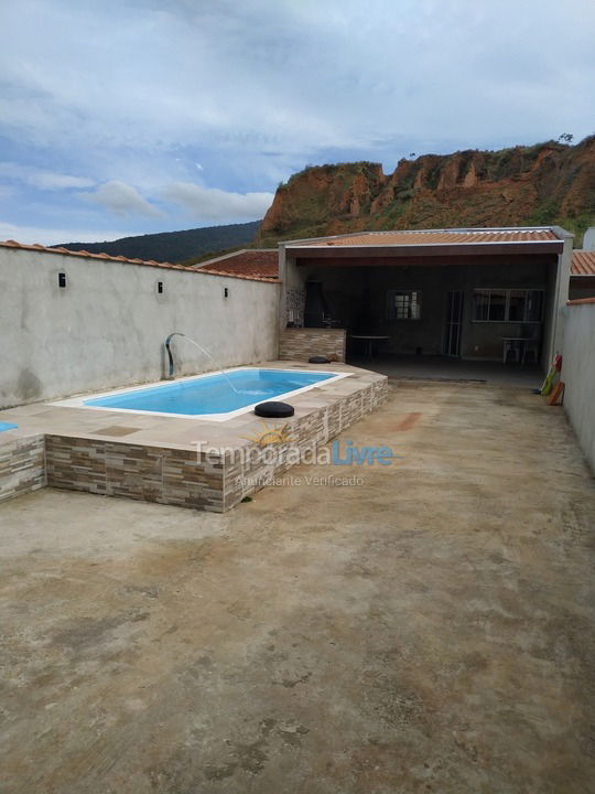 Casa para aluguel de temporada em Ubatuba (Maranduba)