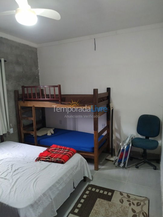 Casa para aluguel de temporada em Ubatuba (Maranduba)