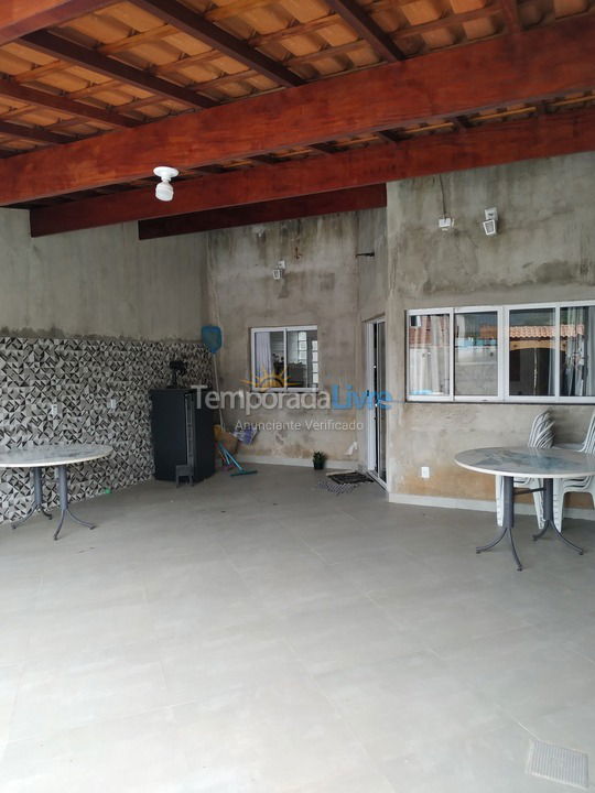 Casa para aluguel de temporada em Ubatuba (Maranduba)