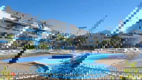 Apto confortável 50 metros do mar