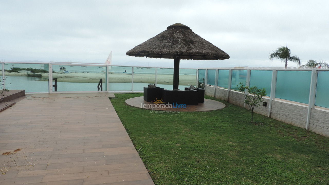 Casa para alquiler de vacaciones em Florianópolis (Ponta das Canas)