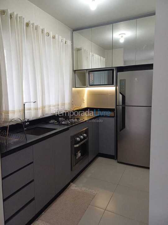 Apartamento para aluguel de temporada em Balneário Piçarras (Balneário Piçarras)