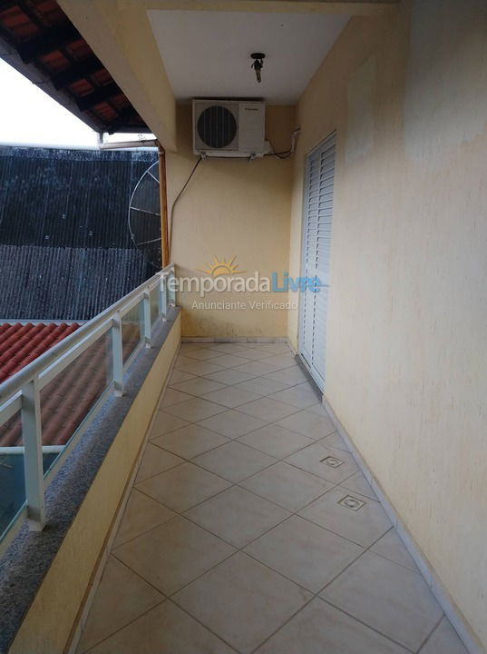 Casa para aluguel de temporada em Bombinhas (Praia de Bombinhas)