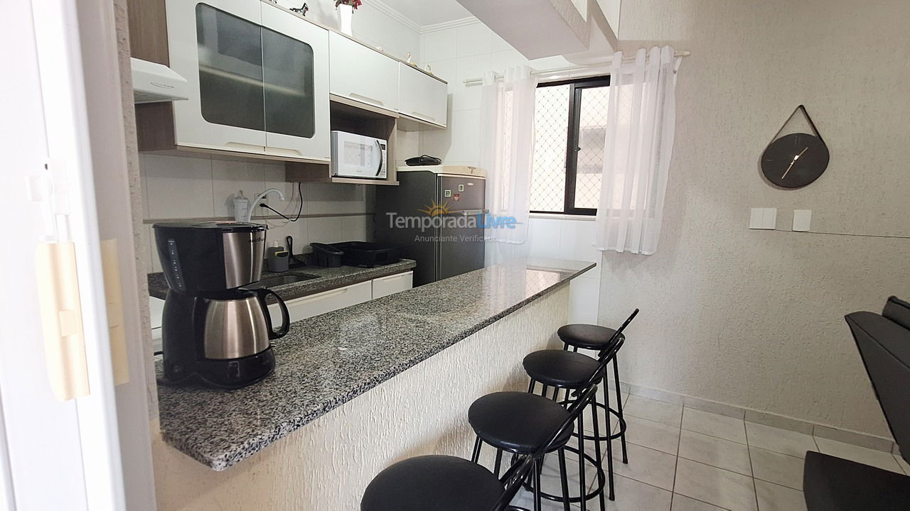 Apartamento para aluguel de temporada em Praia Grande (Praia do Caiçara)