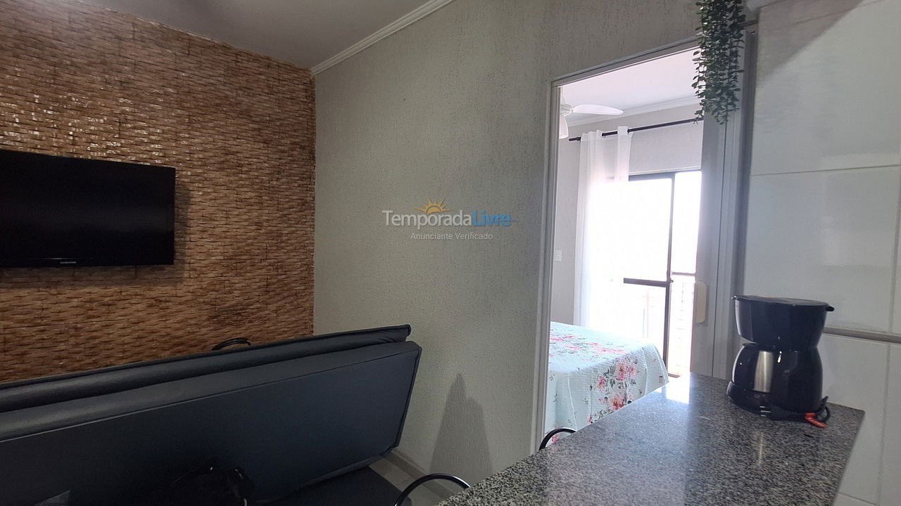 Apartamento para aluguel de temporada em Praia Grande (Praia do Caiçara)