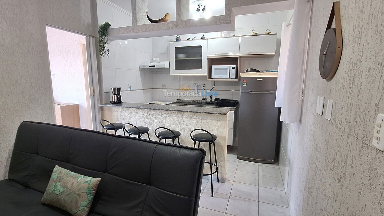 Apartamento para aluguel de temporada em Praia Grande (Praia do Caiçara)