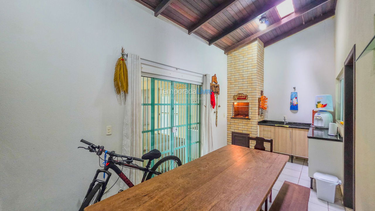 Casa para aluguel de temporada em São Francisco do Sul (Itaguaçu)