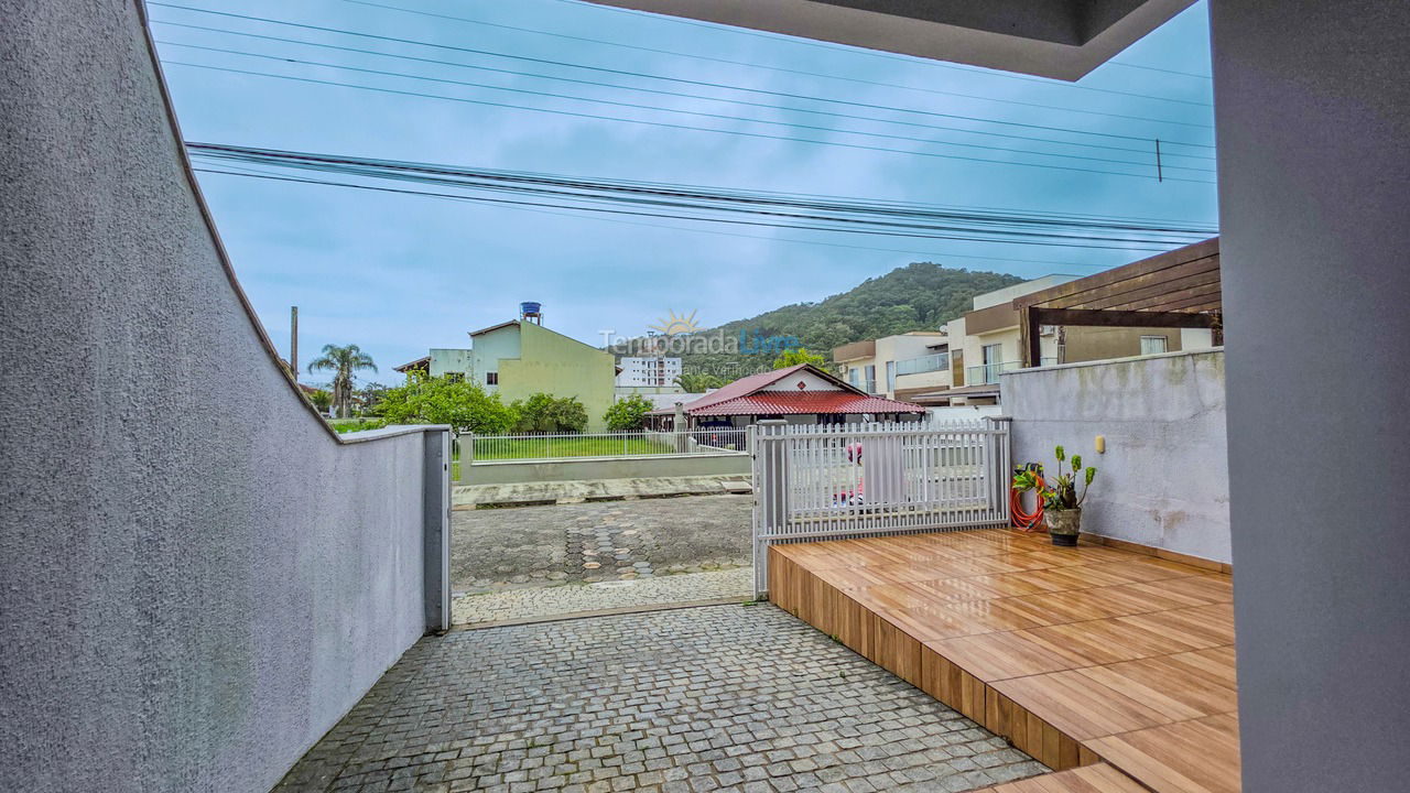 Casa para aluguel de temporada em São Francisco do Sul (Itaguaçu)