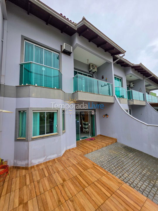 Casa para aluguel de temporada em São Francisco do Sul (Itaguaçu)