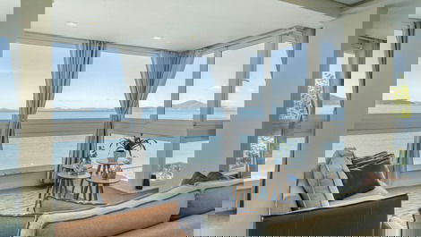 Casa triplex beira mar