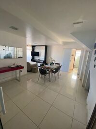 Cobertura duplex com vista para o mar no Centro de Cabo Frio - RJ