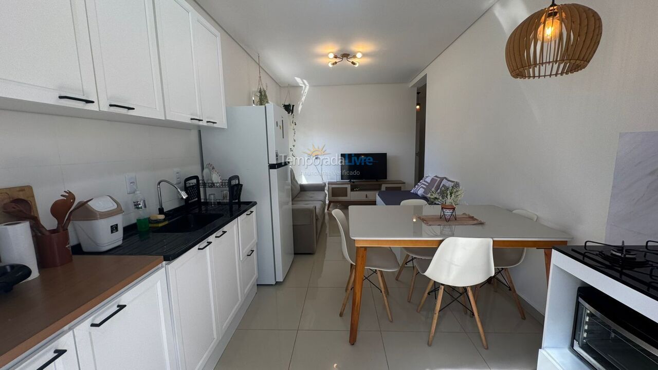 Apartamento para aluguel de temporada em Florianopolis (Praia dos Ingleses)