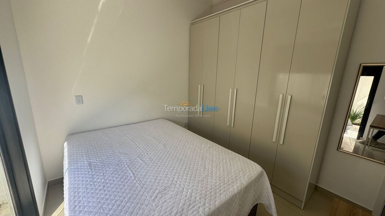 Apartamento para aluguel de temporada em Florianopolis (Praia dos Ingleses)