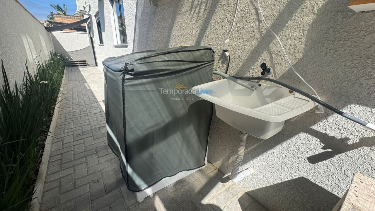 Apartamento para aluguel de temporada em Florianopolis (Praia dos Ingleses)