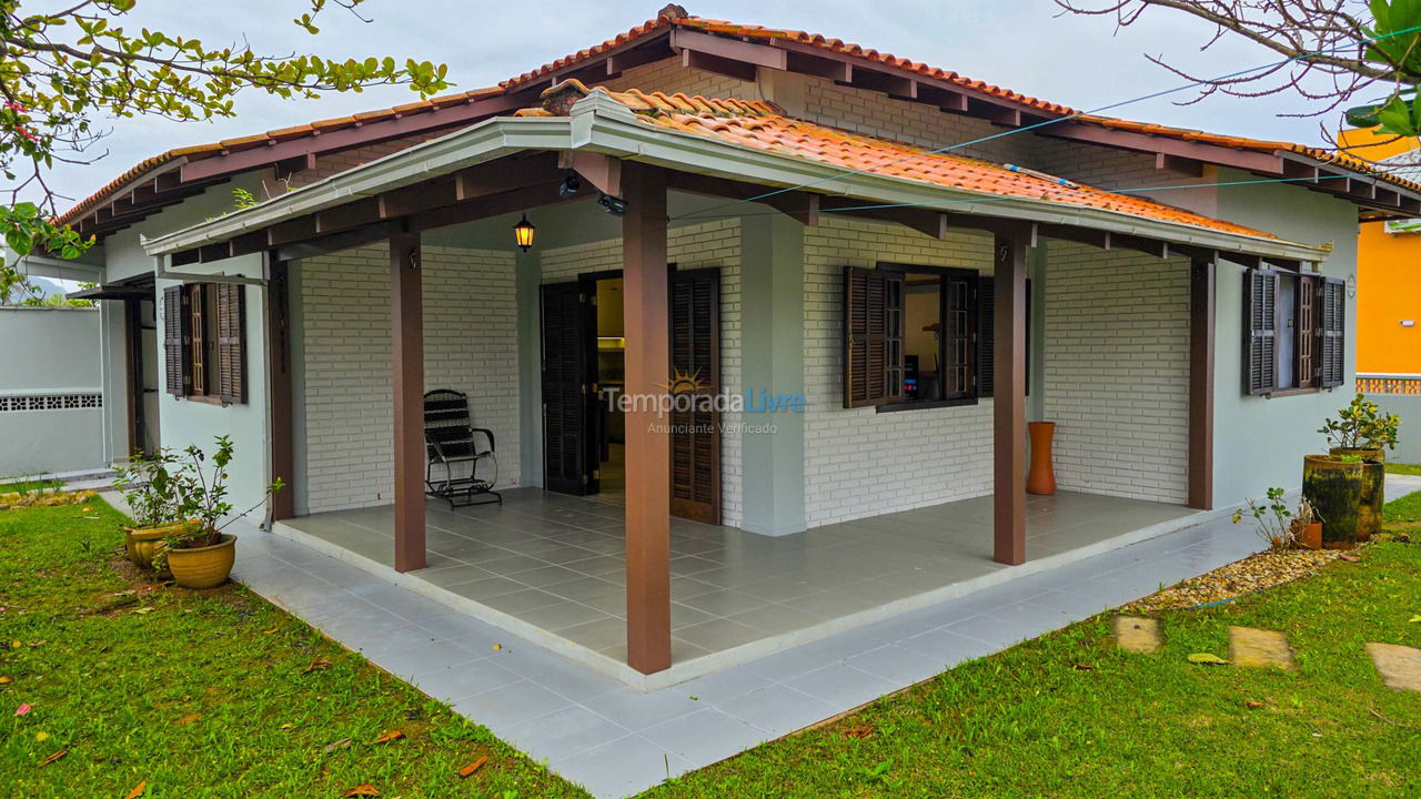 Casa para alquiler de vacaciones em São Francisco do Sul (Itaguaçu)