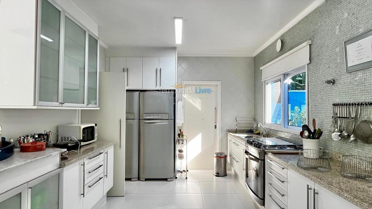 Casa para aluguel de temporada em São Sebastião (Juquehy)